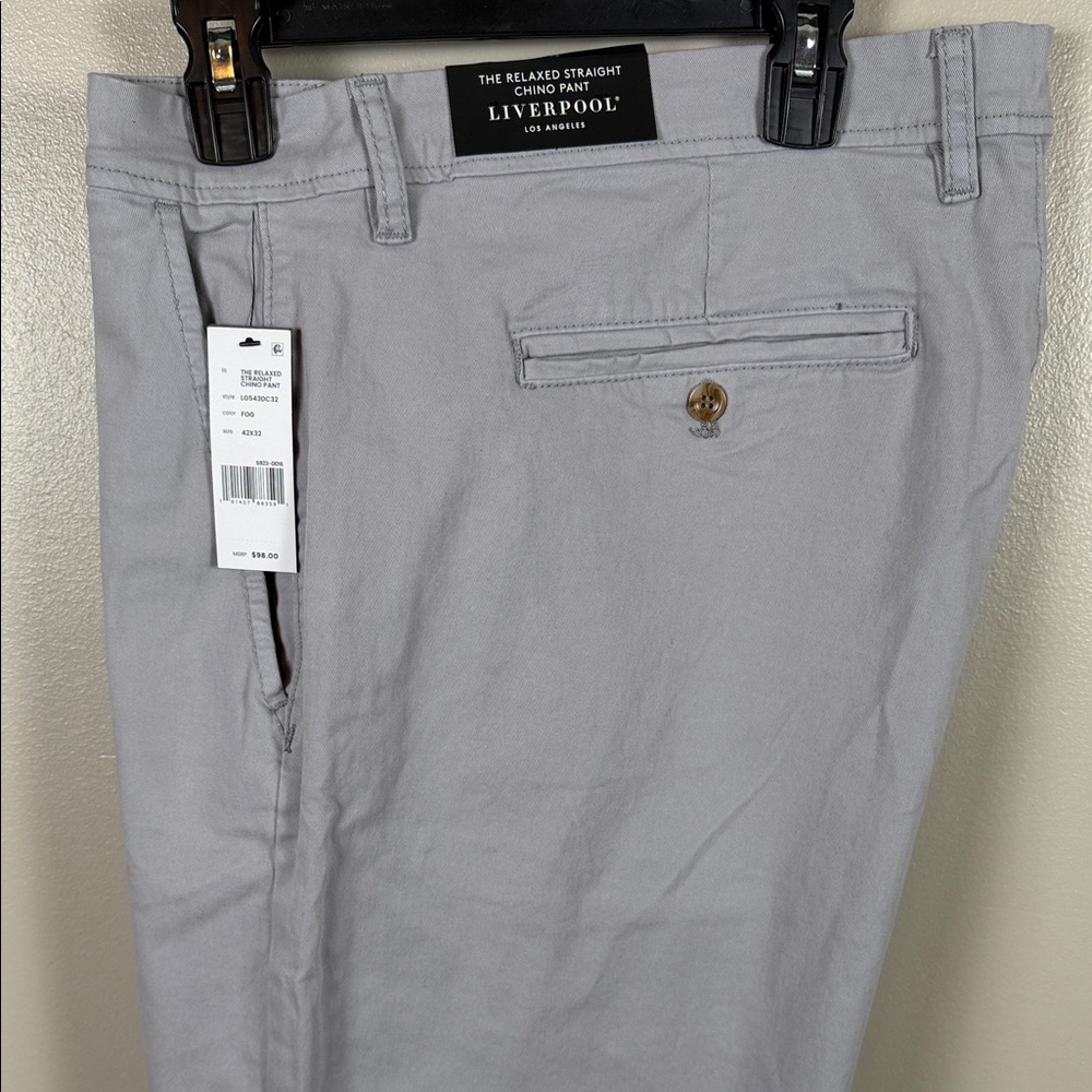 Liverpool Relaxed Straight Chino Pants in Light Gray